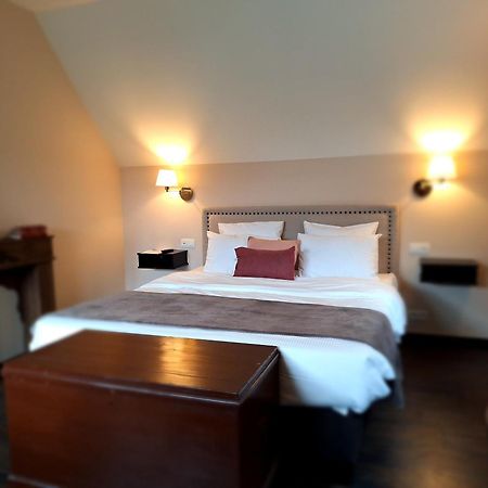 Chambres D'Hotes - Au Clos D'Amande Lasne Exteriör bild