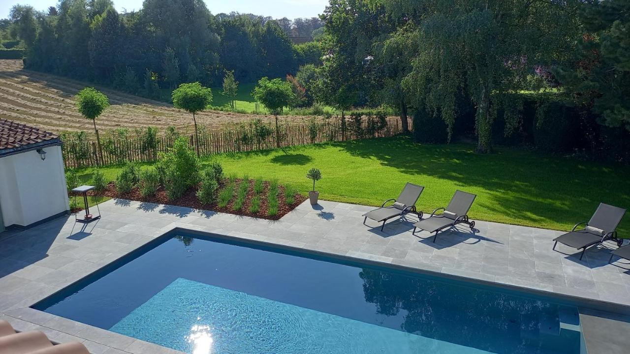 Chambres D'Hotes - Au Clos D'Amande Lasne Exteriör bild