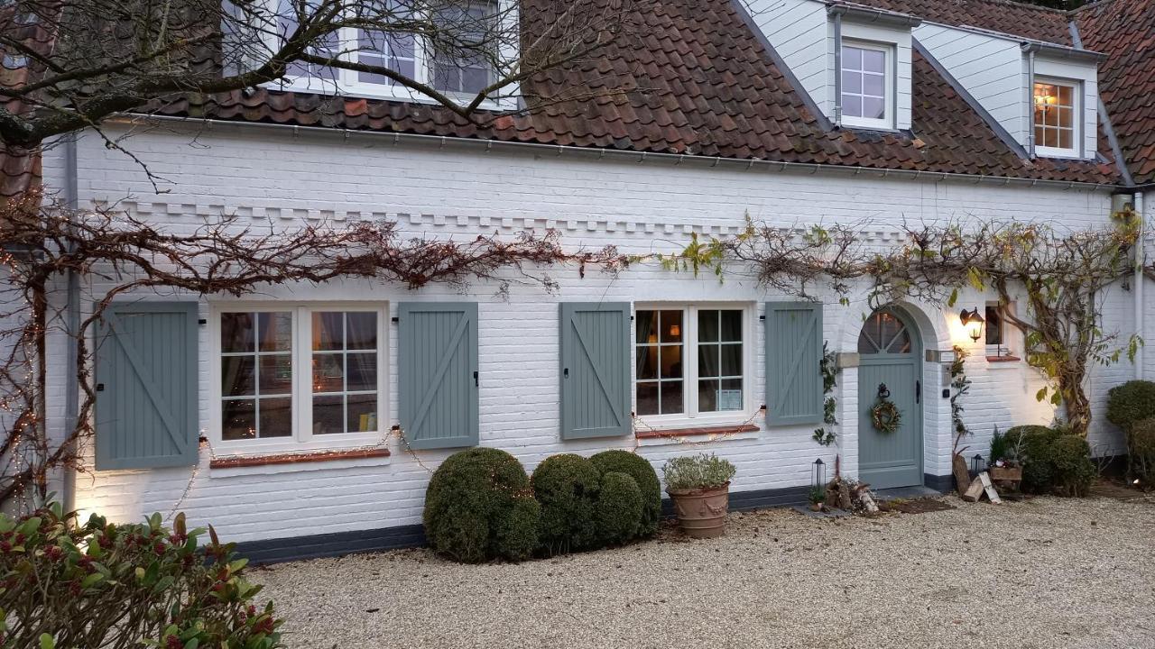 Chambres D'Hotes - Au Clos D'Amande Lasne Exteriör bild