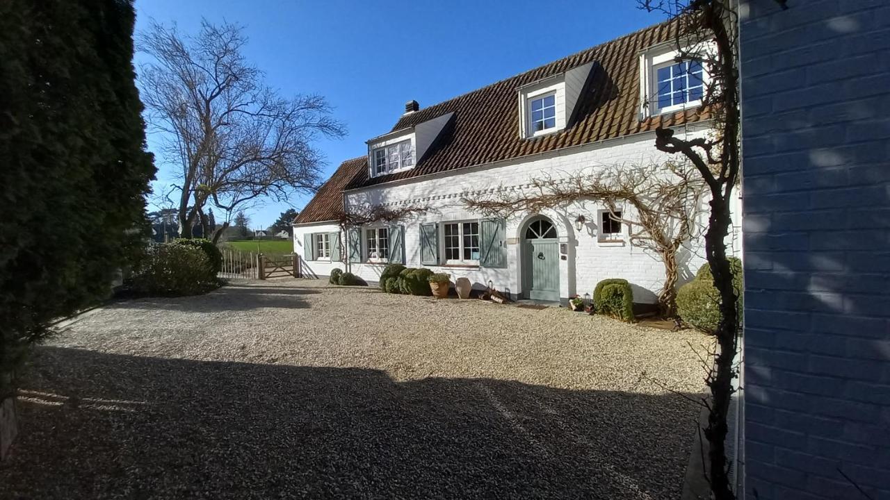 Chambres D'Hotes - Au Clos D'Amande Lasne Exteriör bild