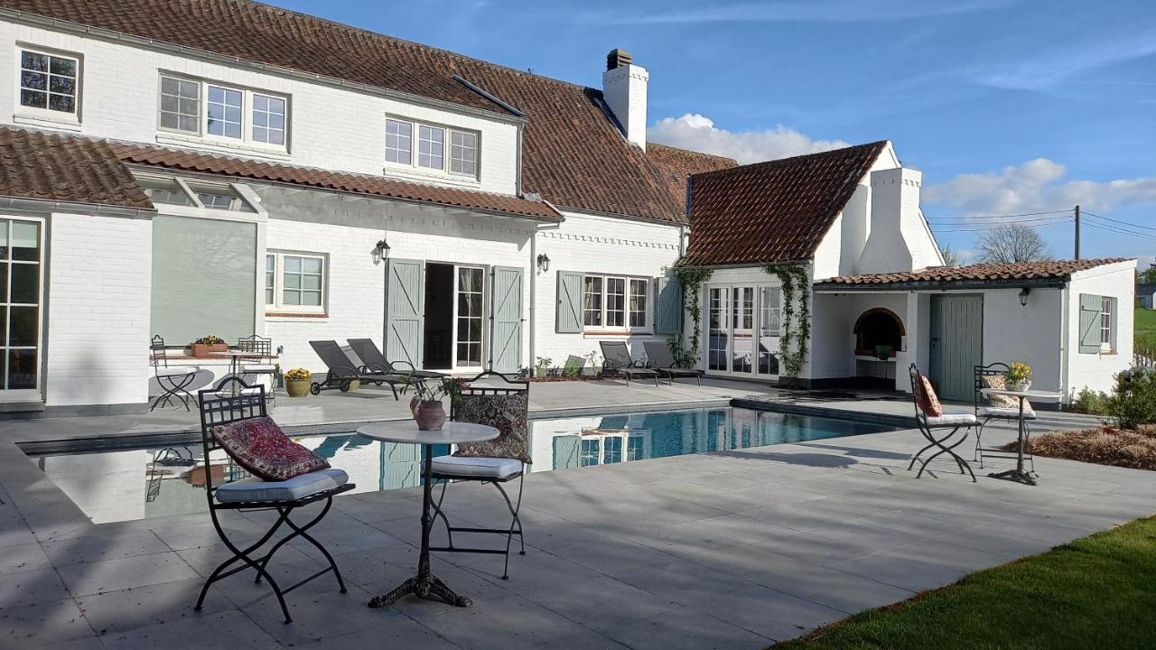 Chambres D'Hotes - Au Clos D'Amande Lasne Exteriör bild